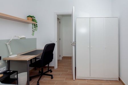 Carrer tres Forques, Valencia, Valencian Community 46018 - Photo 3