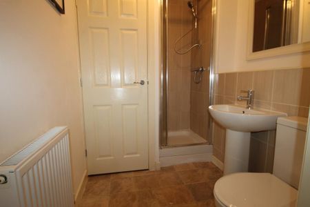 1 bedroom ground floor flat to rent - Photo 5