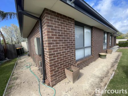 Low Maintenance Town House - Photo 5