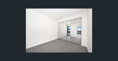 LUXURY ONE BEDROOM + PARKING IN A DESIRED LOCATION IN PARRAMATTA - Photo 5