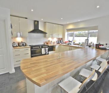 Bournemouth Road, Parkstone, Poole, Dorset, BH14 - Photo 2