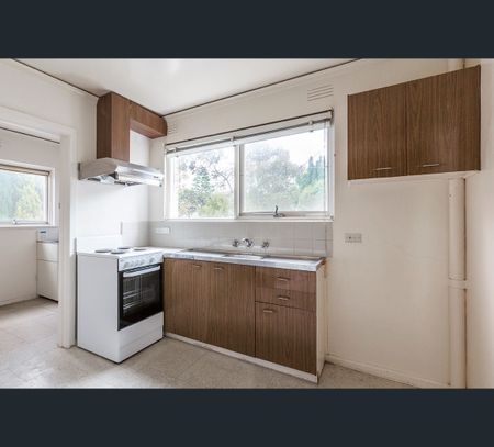 1/9 Parton Court, Carnegie, Vic 3163 - Photo 3