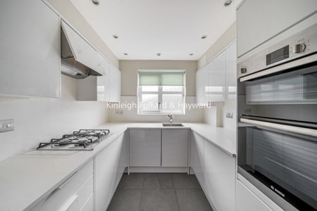 Woodside Lane, London, N12 - Photo 4