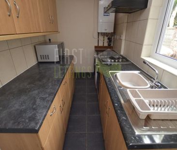 3 bedroom terraced house to rent - Photo 5