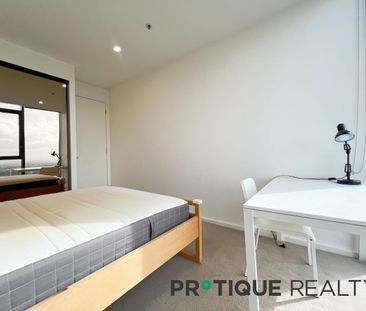 MODERN LIVING WITH CITY LIFESTYLE - Photo 4