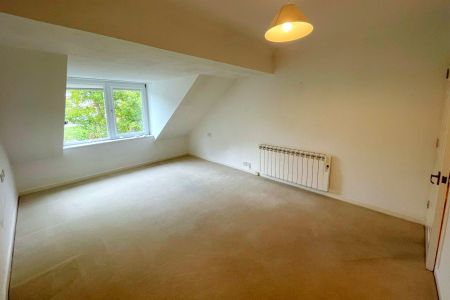 Springfield Meadows, Weybridge, Surrey, KT13 - Photo 3