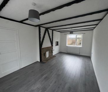 3 bedroom end of terrace house to rent - Photo 1