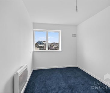 Armstrong House, Plymouth - Photo 1