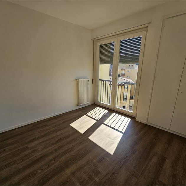 Chiasso, in affitto ottimo 3.5 locali con balcone - Photo 1