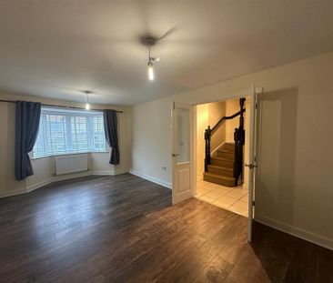 5 bedroom detached house to rent - Photo 5