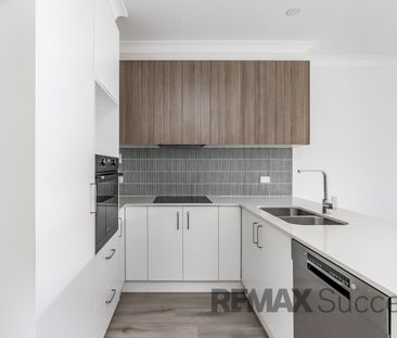 2/5 Noll Street, Kearneys Spring QLD 4350 - Apartment For Rent | Do... - Photo 4