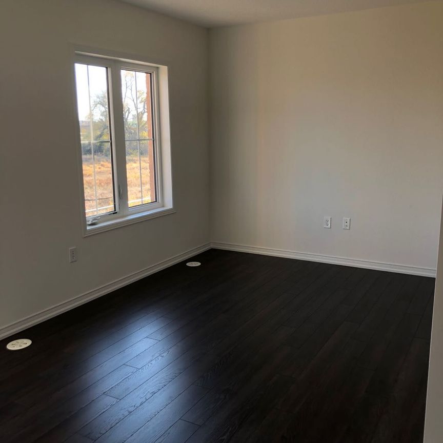 For Lease - 2641 Deputy Minister Path, Oshawa, Ontario - Photo 1