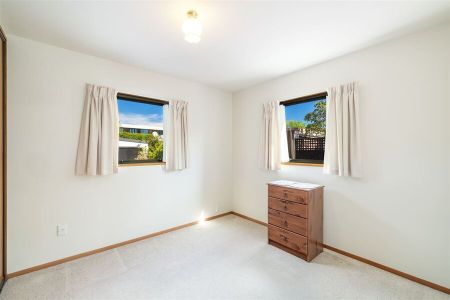 Executive Townhouse in Merivale! - Photo 4