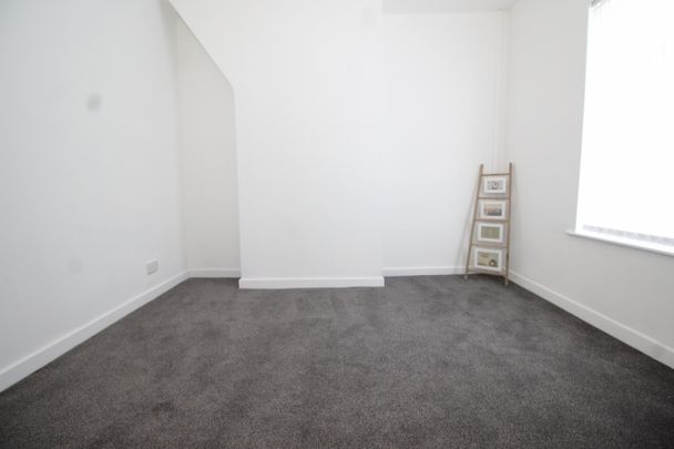 2 Bedroom Terraced House - Photo 1