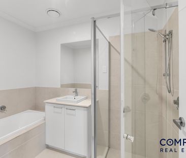 14 Maggie Crescent, Mambourin VIC 3024 - House For Rent | Domain - Photo 4