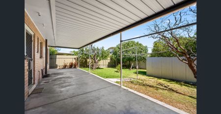 3 Bedrooms and Plenty of Living Space - Photo 3