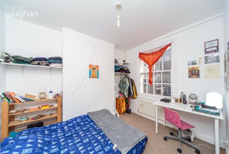 5 bedroom terraced house to rent - Photo 2