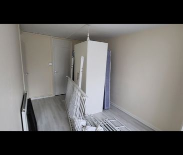 2 Bed Maisonette, Walker Close, BS5 - Photo 3