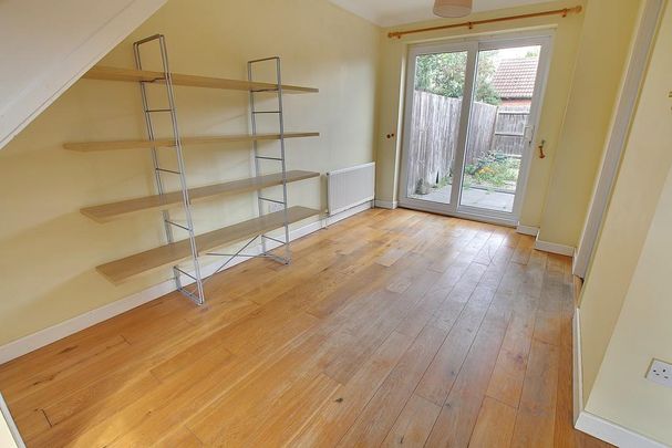 2 bedroom terraced house to rent - Photo 1