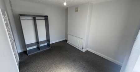 Garnet Crescent, Beeston, Leeds, LS11 5JT - Photo 3