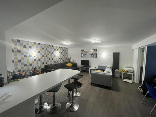 9 bedroom house share to rent - Photo 1