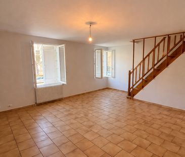 Location Maison 4 pièces 91m² CHATELLERAULT 86100 - Photo 1