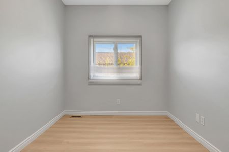 For Lease - 45 Madeleine Street, Kitchener, Ontario - Photo 5