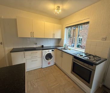 2 bedroom semi-detached house to rent - Photo 4