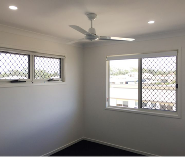 17 Apple Berry Avenue, Coomera, QLD - Photo 5