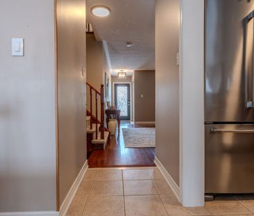 For Lease - 23 Northgrove Crescent, Whitby, Ontario - Photo 5