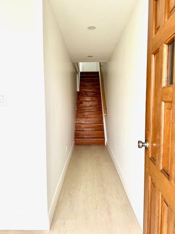 For Lease - 115 Torrens Avenue Unit# Upper, Toronto, Ontario - Photo 3