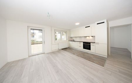 Your dream home is waiting for you: Large new construction complex for the first time rental - Photo 2