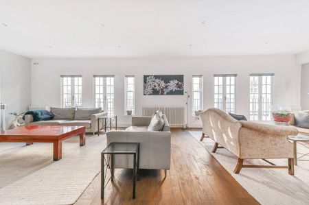 5 bedroom mews to rent - Photo 2