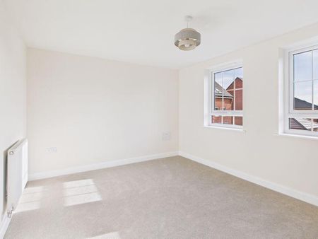 3 bedroom semi-detached house to rent - Photo 4