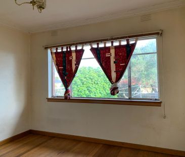 3+1 Bedrooms in Springvale Central Awaits - Photo 2