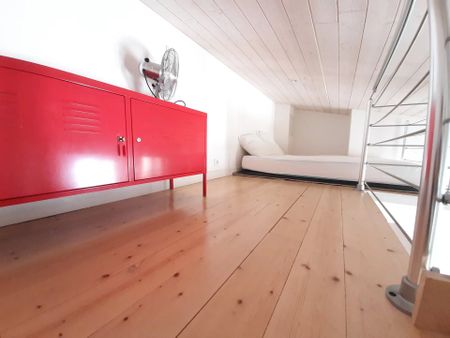 Location Appartement 1 pièce 15m² LA ROCHELLE 17000 - Photo 2