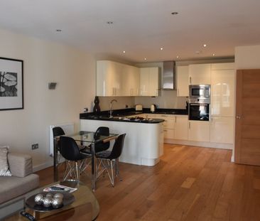 William Street, Windsor, Berkshire,SL4 - Photo 3