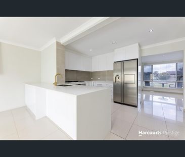 45 Harpenden Street, Huntingdale, WA 6110 - Photo 2