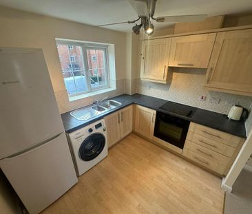 2 bedroom apartment to rent - Photo 4