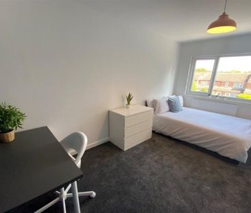 Room in a Shared House, Marlborough Road, NG9 - Photo 2