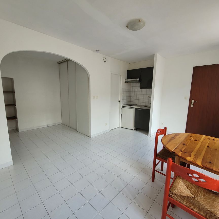 Location Appartement 1 pièce 21m² AUCH 32000 - Photo 1