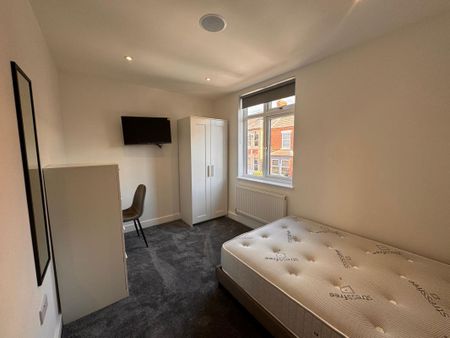 74 Leopold Street - Brand NewLoughborough - Photo 3