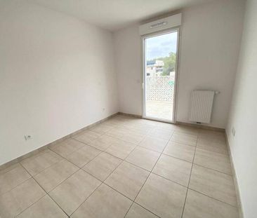 Location appartement récent 3 pièces 64 m² à Saint-Gély-du-Fesc (34... - Photo 6