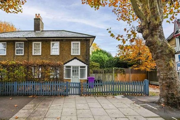 Thermopylae Gate, Isle Of Dogs, E14 - Photo 1