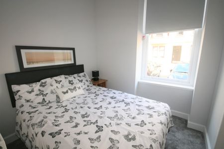 Stock St, Bright 1 Bed Furnished Apartment – Available 23/02/2026 - Photo 4