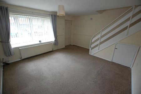 3 bedroom end of terrace house to rent - Photo 4