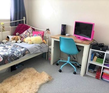 3 bedroom terraced house to rent - Photo 4