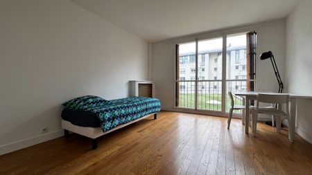 Appartement a louer Paris - Loyer €880/mois charges comprises ** - Photo 4