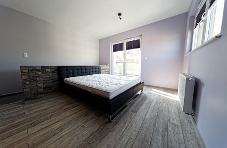 2 pokoje na 2 poziomach z 2 balkonami i garażem - Фото 5