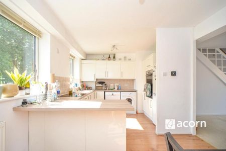 2 bedroom maisonette to rent - Photo 3